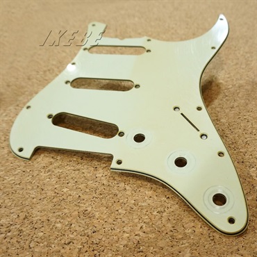 Montreux Retrovibe Parts Series 62 SC pickguard relic [205]