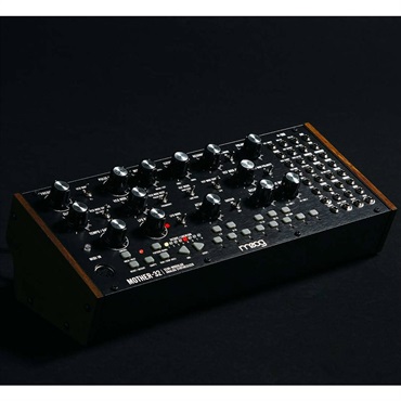 moog Mother-32 Semi-Modular Analog Synthesizer moog (新品)(次回納期未定)