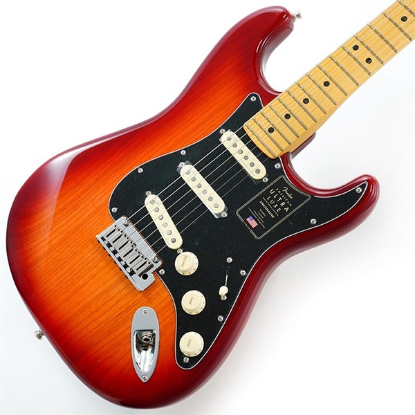 American Ultra Luxe Stratocaster (Plasma Red Burst/Maple) 【The Spring Summer 2026 Campaign】の商品画像