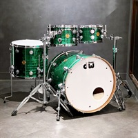 【値下げしました！】Jazz Series 4pc Drum Kit [BD22，FT16，TT12＆10][Emerald Onyx Finish Ply]