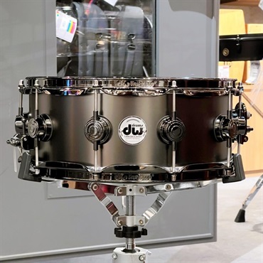 dw DRVD5514SVNBK [Collector's Satin Black Over Brass Snare 14×5.5 / Black Nickel Hardware]