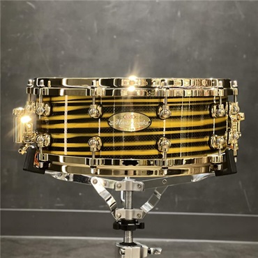 Masterworks Snare Drum 14x5.5  -Gold Swirl on Black Carbon【イケベ楽器店創業50周年記念モデル】