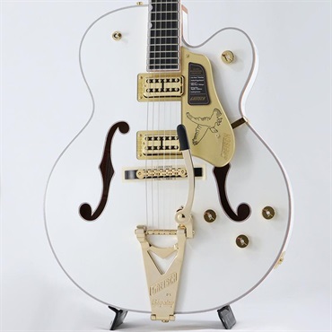 Falcon Hollow Body with String-Thru Bigsby and Gold Hardware (White/Ebony)
