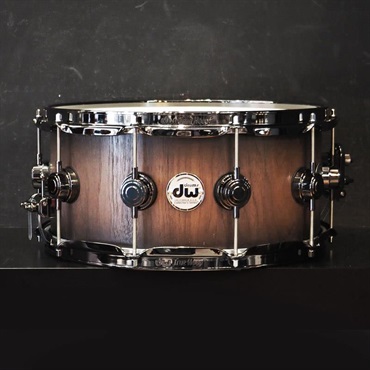 DR936514SSN692 [Collector's Pure Walnut 14×6.5 / Natural To Quick Ebony Burst / Black Nickel Finish Hardware]【限定生産モデル】