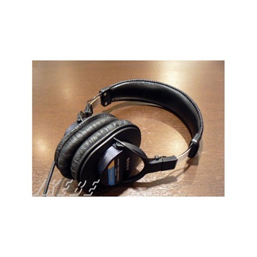 MDR-7506(ソニー)(密閉型・スタジオ定番モニターヘッドホン)(定番MDR-CD900ST兄弟モデル)