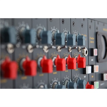 Chandler TG RACK MIXER EMI/AbbeyRoadStudio SpecialEdition【+専用電源PSU-2セット】(サミングアンプ)(チャンドラーリミテッド)(国内正規品) 画像1