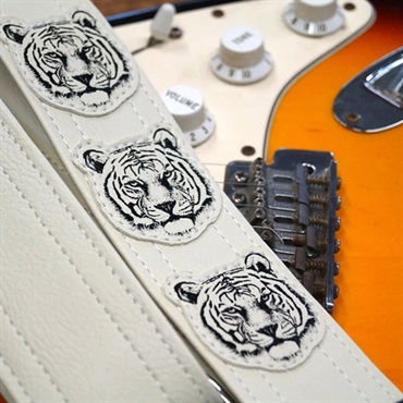 Couch Guitar Strap トラ・トラ・トラ・シロ [Tiger Guitar Strap All White] 画像1