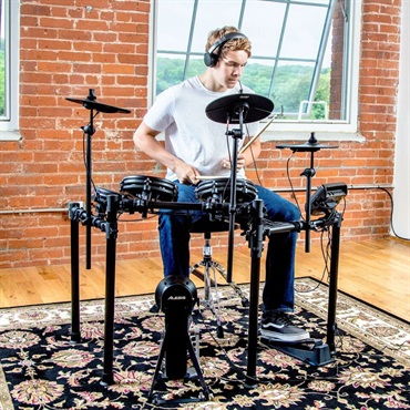 ALESIS Nitro Mesh Kit [8ピース・オールメッシュ電子ドラムキット] 画像4