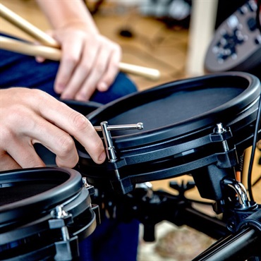 ALESIS Nitro Mesh Kit [8ピース・オールメッシュ電子ドラムキット] 画像6