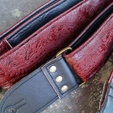 Couch Guitar Strap Paisley Oxblood 画像2