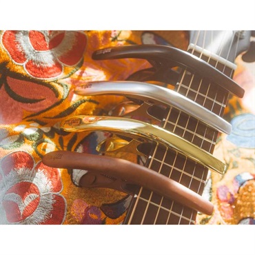 ERNIE BALL AXIS CAPO #9601 (SILVER) 画像3