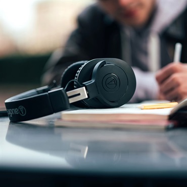 audio-technica ATH-M20xBT(Bluetoothワイヤレス対応)(密閉ダイナミック型モニターヘッドフォン)(オーディオテクニカ)(ATHM20xBT) 画像6