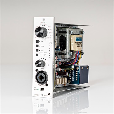 WesAudio 【ウェスオーディオTech From Saturnセール！】【お取り寄せ商品】_PHOEBE (API500シリーズ)(ウェスオーディオ)(マイクプリアンプ)(1073スタイル) 画像1