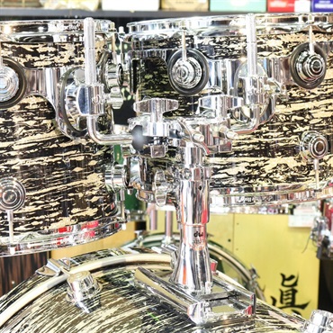 dw Collector's Pure Maple 4pc Kit [BD22，FT16，TT12&13 / Black Oyster Glass Finish Ply] 画像7