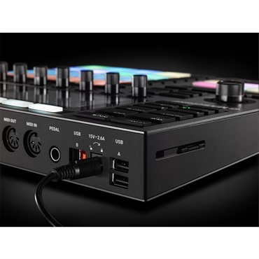 Native Instruments MASCHINE+ 【大幅値下げ！】(マシーン)(ネイティブ・インストゥルメンツ) 画像3