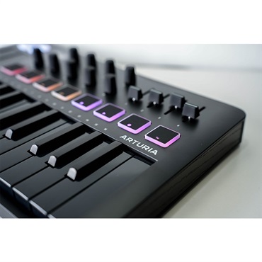 Arturia MINILAB 3 DB 【NKS対応製品・Komplete 15 Select無償提供】(Deep Black・ディープブラック)(25鍵・USB・MIDIキーボード)(アートリア)(MINILAB3) 画像1