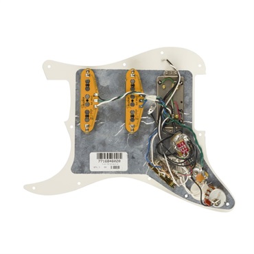 Fender USA Pre-Wired Strat Pickguard， Shawbucker Bridge/Gen 4 Noiseless Neck/Middle HSS (Parchment) [#0992347509] 画像1