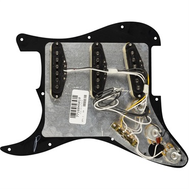 Fender USA Pre-Wired Strat Pickguard， Hot Noiseless SSS (Black) [#0992346506] 画像1