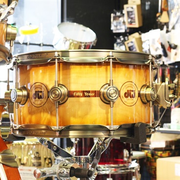 dw DW’s 50th Anniversary Limited Edition 6 Piece Drum Set [22BD，10&12TT，14&16FT，14SD] / Burnt Toast Burst Lacquer Finish 画像6
