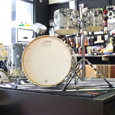 dw 値下げしました！DESIGN SERIES 4pc Drum Kit [22BD，16FT，10&12TT] - GLOSS LACQUER Steel Gray（SG）ダブルタムスタンド付属 画像2