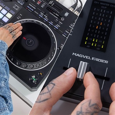 Pioneer DJ DDJ-REV5 【ご購入特典 / PCスタンドプレゼント！】【無償ダウンロード版serato DJ Pro & rekordbox対応 DJコントローラー】 画像8