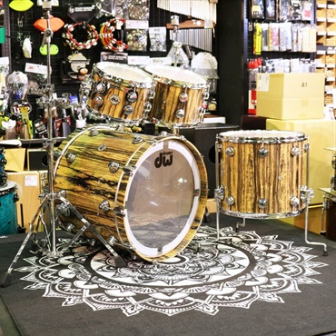 dw Collector's Pure Maple Exotic 5pc Kit [22BD，16FT，12＆10TT] -Royal Ebony Veneer Exotic Wood Finish 画像2