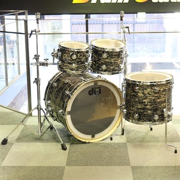dw Collector's Pure Maple 4pc Drum Kit [BD22，FT16，TT12&10 / Black Oyster Glass FinishPly] 画像1