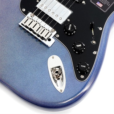 Fender USA 70th Anniversary American Ultra Stratocaster HSS (Amethyst/Roasted Maple) 【The Spring Summer 2026 Campaign】 画像4