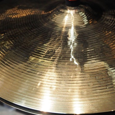 SABIAN 【創業50周年大決算SALE】Artisan Hats Brilliant 15 [VL-15TAH-B/BAH-B][Top:1184g/Bottom:1530g]【SABIAN選定会2024ドラステ】【店頭展示特価品】 画像6