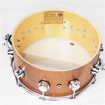 dw 【値下げしました！】DRX66514SSC367 [Collector's Pure Maple Old Style VLT Shell 14×6.5 / Natural Hard Satin Over Koa] 【在庫処分特価品】 画像8