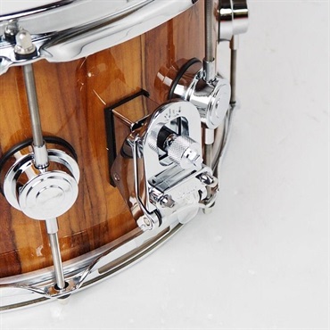 dw 【秋のスーパーセール】DRX66514SSC633 [Collector's Pure Maple Old Style VLT Shell 14×6.5 / Natural Lacquer Over Vertical Tropical Olive] 【在庫処分特価品】 画像5