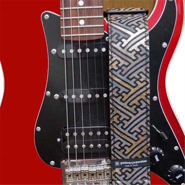 Daiking Corporation 【夏先取り大特価セール】西陣織りギターストラップ DGS-NKS60 紗綾形金灰 画像3