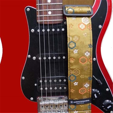 Daiking Corporation 【夏先取り大特価セール】西陣織りギターストラップ DGS-NHK60 花菱亀甲金 画像3