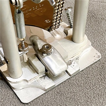 dw USED 中古品 DW9000T [Limited Edition Titanium Single Bass Drum Pedal No.431/500] 画像3
