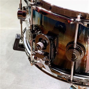 dw DR866514SSN552 Collector's SonicPly Snare Drum 14x6.5 [Natural to Quick Royal Blue Burst over Horizontal Padauk] 画像1