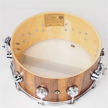 dw DRX66514SSC634 [Collector's Pure Maple Old Style VLT Shell 14×6.5 / Natural Hard Satin Over Vertical Tropical Olive] 【店頭展示特価品】 画像8