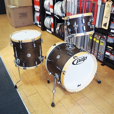 pdp by DW Concept Maple Classic Bop 3PC Kit [BD18，12TT，14FT/ Walnut Stain w/Natural Hoop]【店頭展示特価品】 画像1