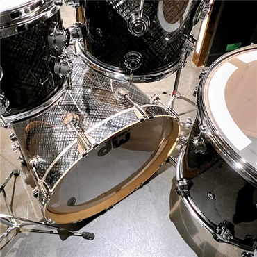 dw Collector's Hybrid Shell PurpleCore/Maple 4pc Drum Kit [BD22，FT16，TT12&10 / Grey Crystal] 画像4
