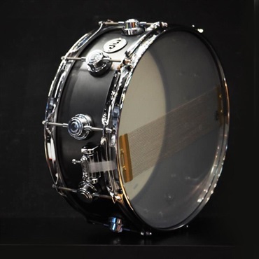 dw USED 中古 DRVD5514SVCBK [Collector's Satin Black over Brass Snare 14''x5.5''] 画像4