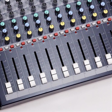 SoundCraft USED 中古 EPM12 + RACK MOUNT KIT (サウンドクラフト)(アナログミキサー)(12ch) 画像4
