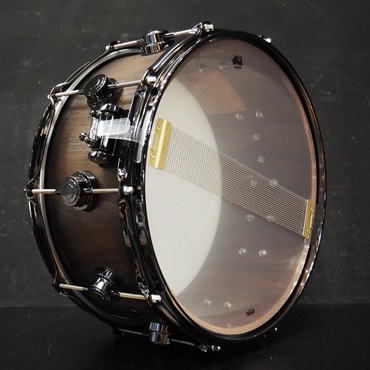 dw DR936514SSN692 [Collector's Pure Walnut 14×6.5 / Natural To Quick Ebony Burst / Black Nickel Finish Hardware] 画像4
