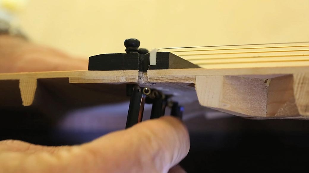 Taylor Guitar Innovations⑥