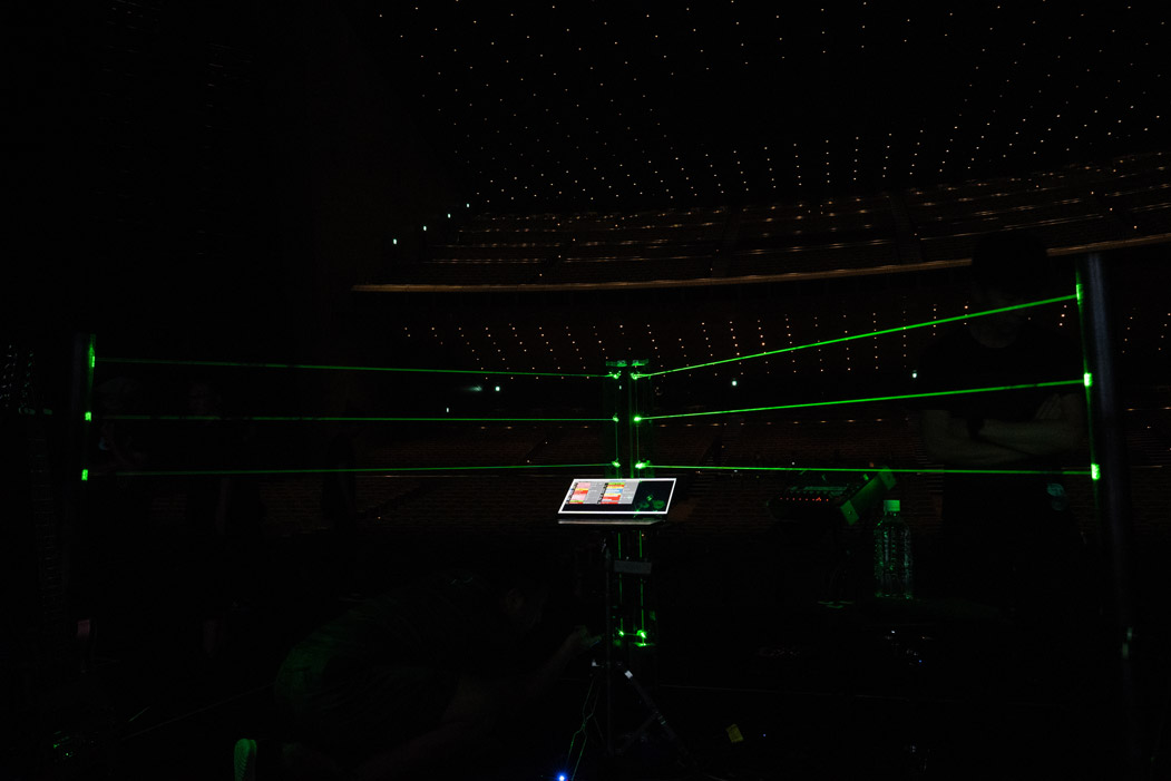 Laser-Harpの可視光線調整