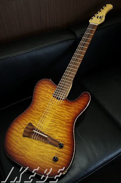 Electric Nylon Quilt Maple Top