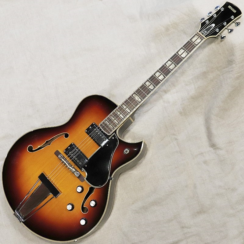 YAMAHA AE11
